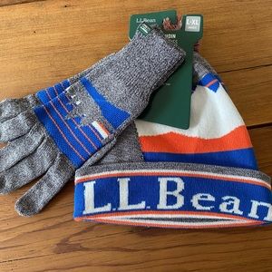 LL Bean hat & gloves set.